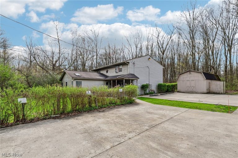 1886 James B Drive, McDonald, OH - Photo 2