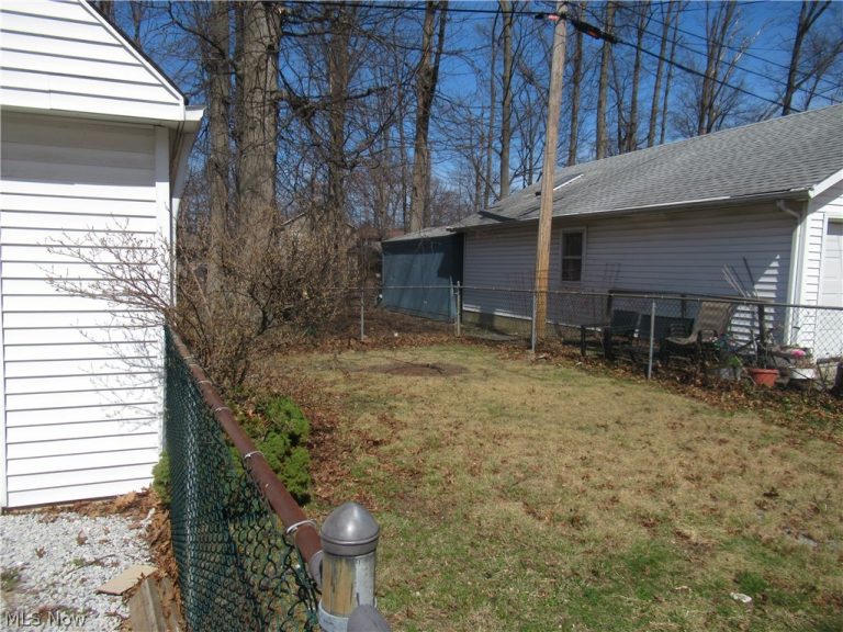 29107 Fuller Avenue, Wickliffe, OH - Photo 5