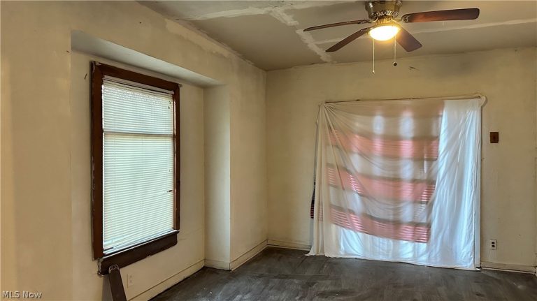 12628 Iroquois Avenue, Cleveland, OH - Photo 8