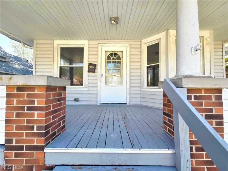 2125 81st Street, Cleveland, OH - Photo 2