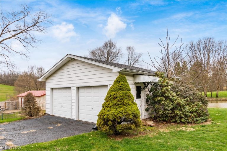 2419 Chandlersville Road, Zanesville, OH - Photo 8