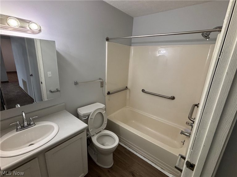 59 Lincoln Way #302, Massillon, OH - Photo 6