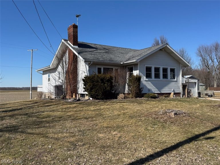 10131 Columbus Road, Louisville, OH, 44641