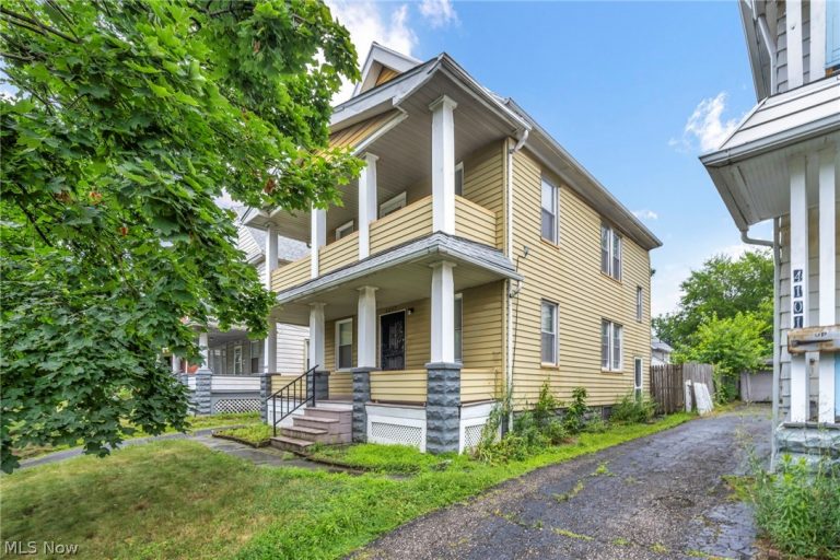 4097 64th Street, Cleveland, OH - Photo 2