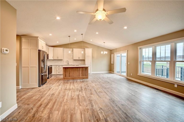 767 Fernsell Street, Strasburg, OH - Photo 8