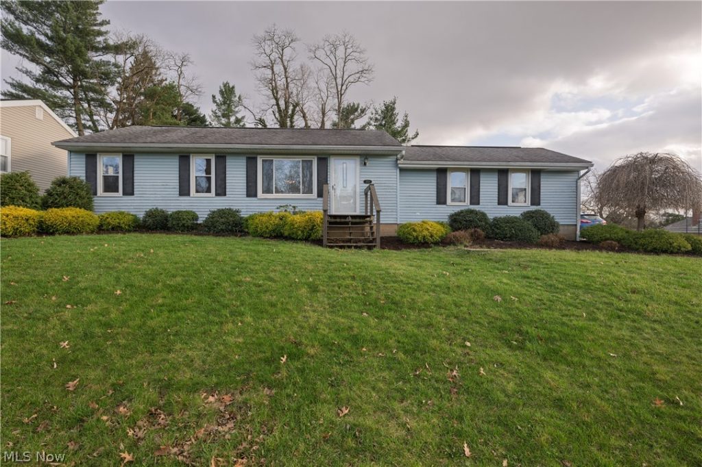 254 Ohio Avenue, New Philadelphia, OH