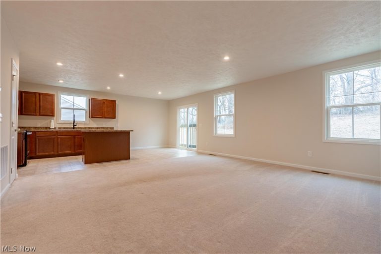 1270 Alpha Street, Massillon, OH - Photo 6