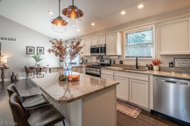 2891 Waterford Road, Marietta, OH - Photo 6