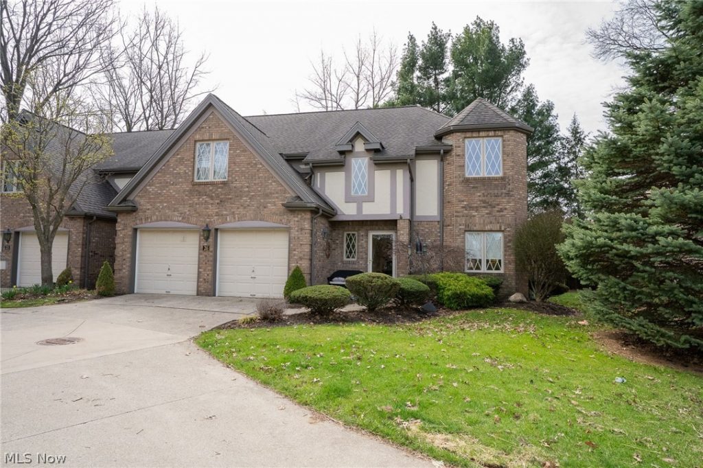 26 Aberdeen Court, Rocky River, OH