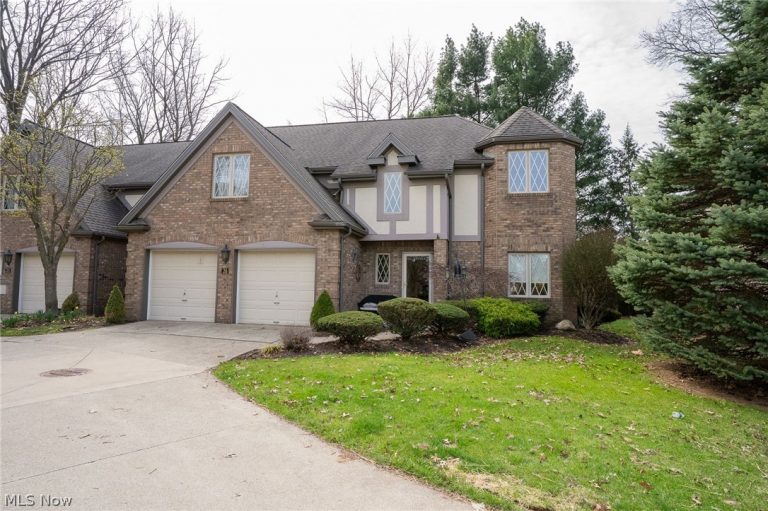 26 Aberdeen Court, Rocky River, OH, 44116