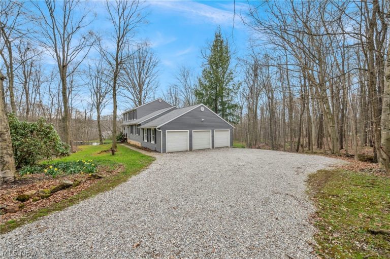 13160 Stoney Springs Drive, Chardon, OH - Photo 3