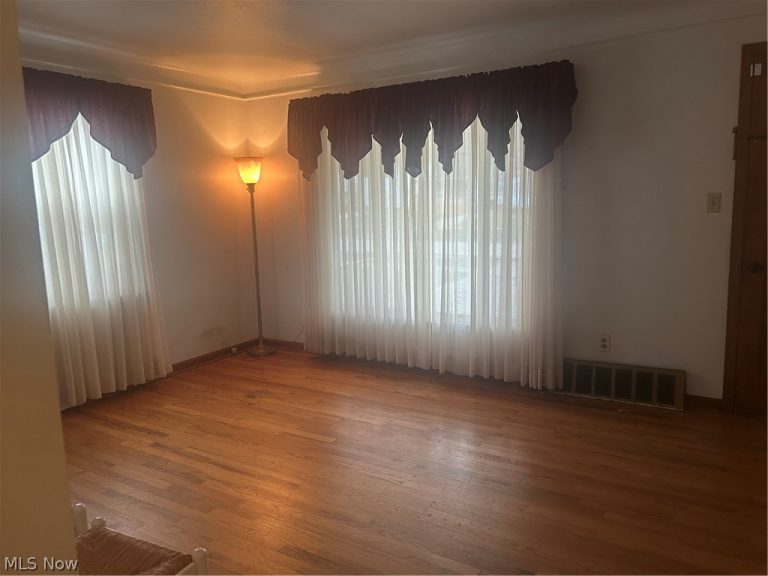 16014 Turney, Maple Heights, OH - Photo 2