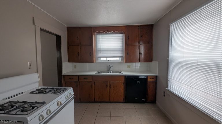 605 17th Street, Canton, OH - Photo 3