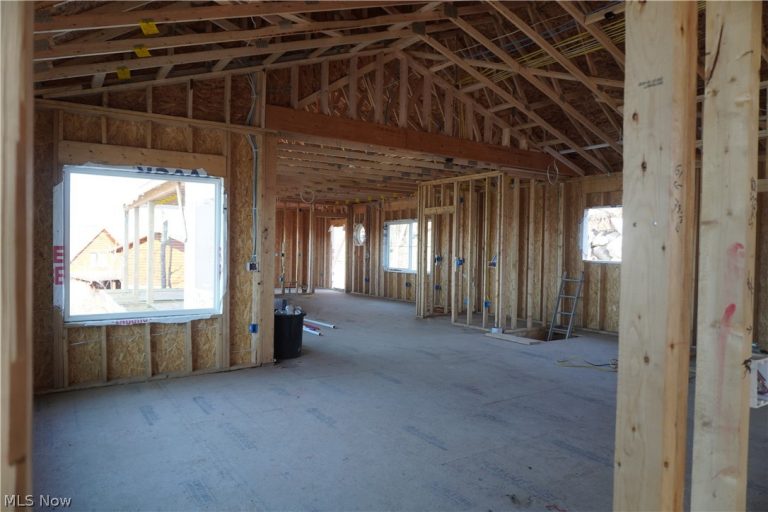 15 Huron Trail, Malvern, OH - Photo 5