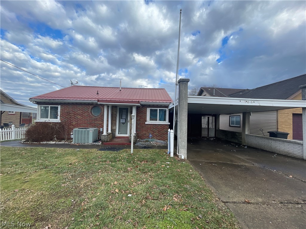 706 Vine Street, Tiltonsville, OH