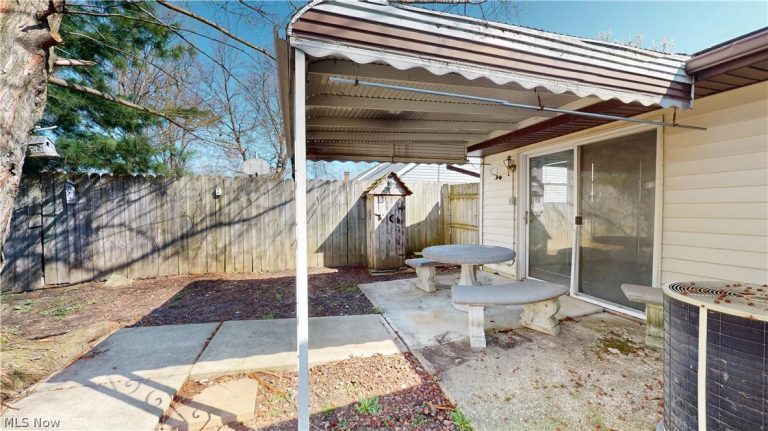 4790 Robinwood Drive, Mentor, OH - Photo 5