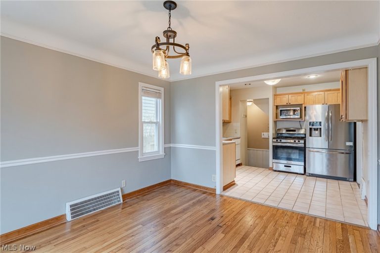 1294 Giel Avenue, Lakewood, OH - Photo 8