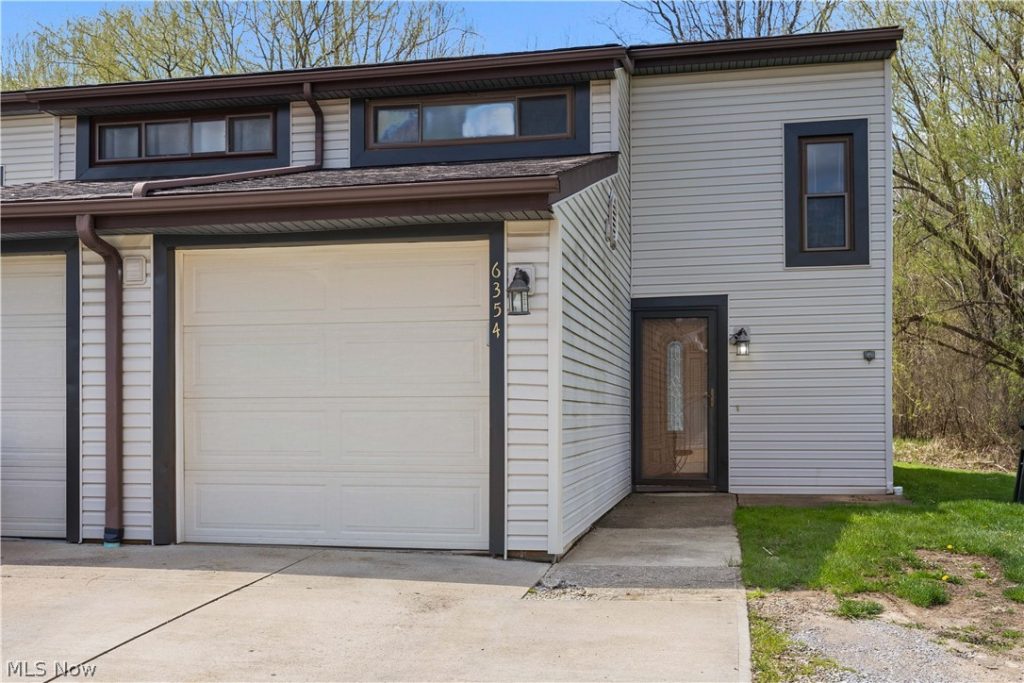 6354 Forest Park Drive, North Ridgeville, OH