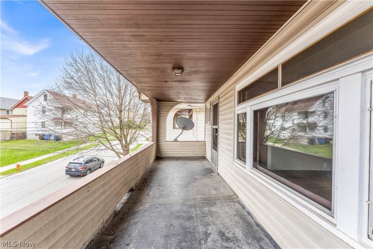 4388 47th Street #4390/UP, Cleveland, OH - Photo 5