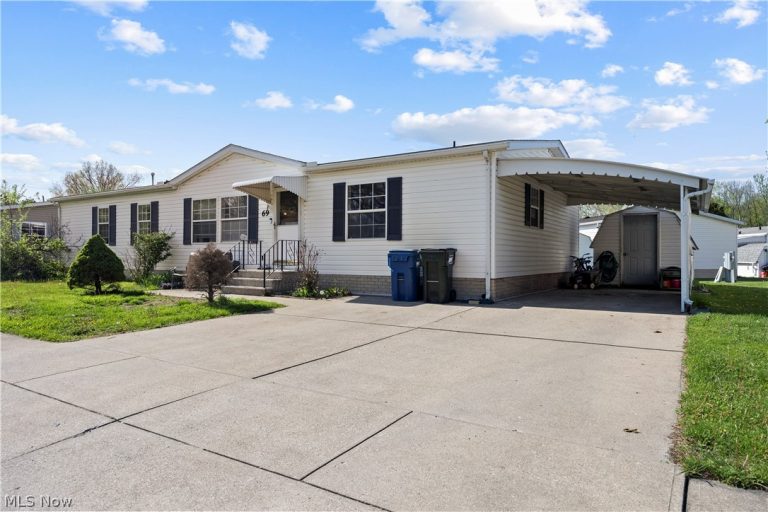 69 Mirage Avenue, Amherst, OH - Photo 3