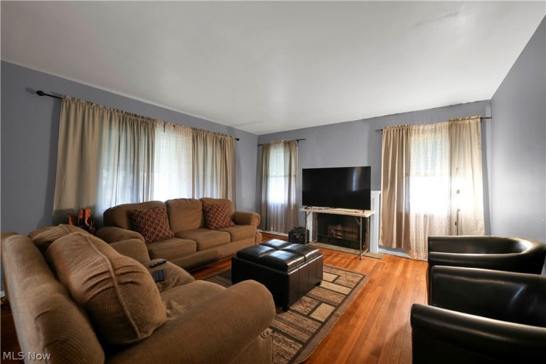 336 222nd Street, Euclid, OH - Photo 3