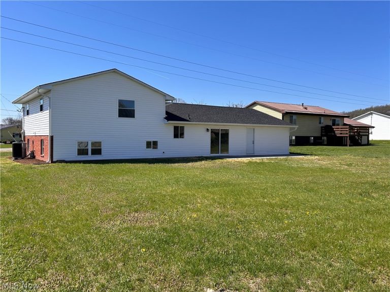 114 Devol Drive, Marietta, OH - Photo 4