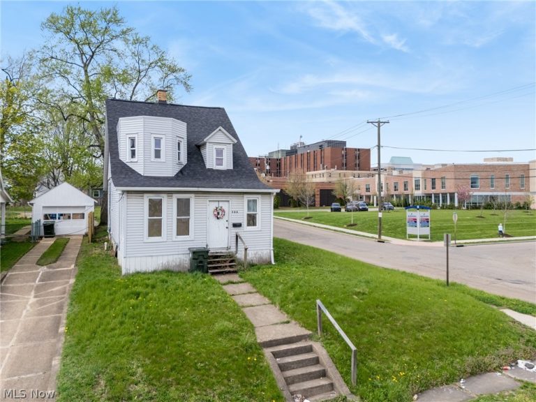 703 Arlington Avenue, Canton, OH - Photo 2