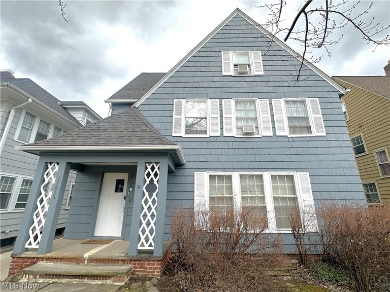 17615 Winslow Road, Shaker Heights, OH, 44120