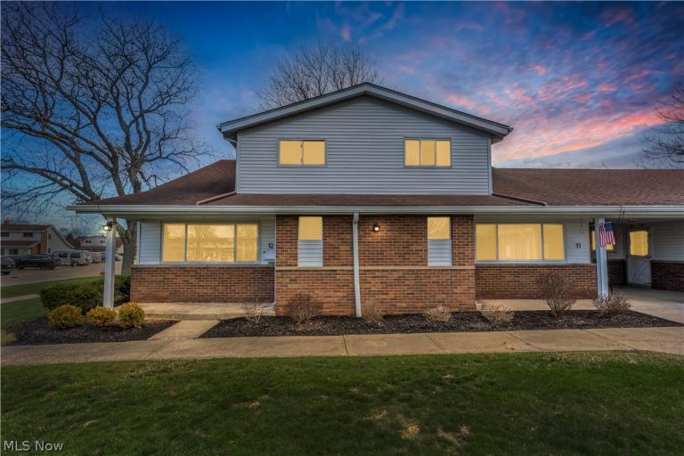 25515 Clubside Boulevard #0012, North Olmsted, OH - Photo 3