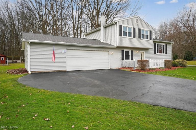 21 Leffingwell Drive, Orwell, OH - Photo 5