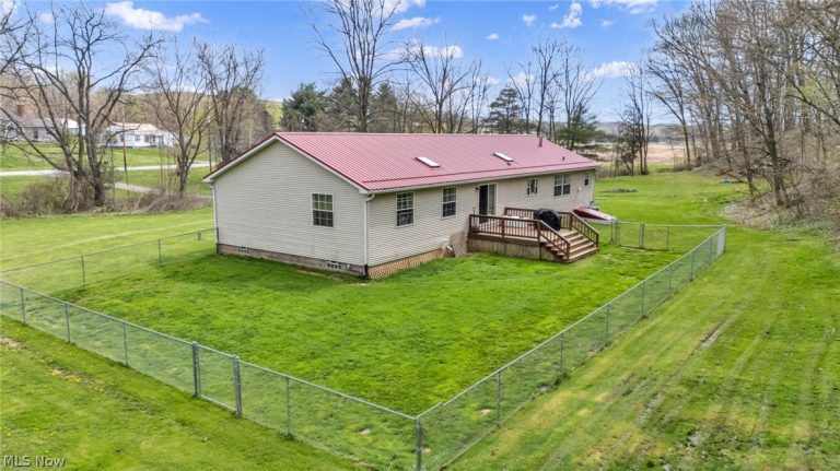5500 Westbrook Street, Magnolia, OH - Photo 6