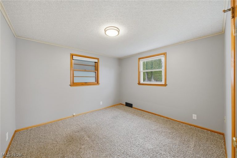 1814 Demington Avenue, Canton, OH - Photo 8