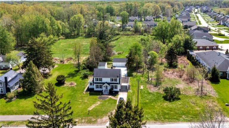 36553 Center Ridge Road, North Ridgeville, OH - Photo 4