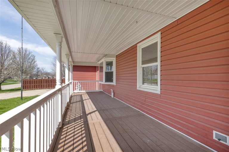 772 Camden Lane, Brunswick, OH - Photo 6
