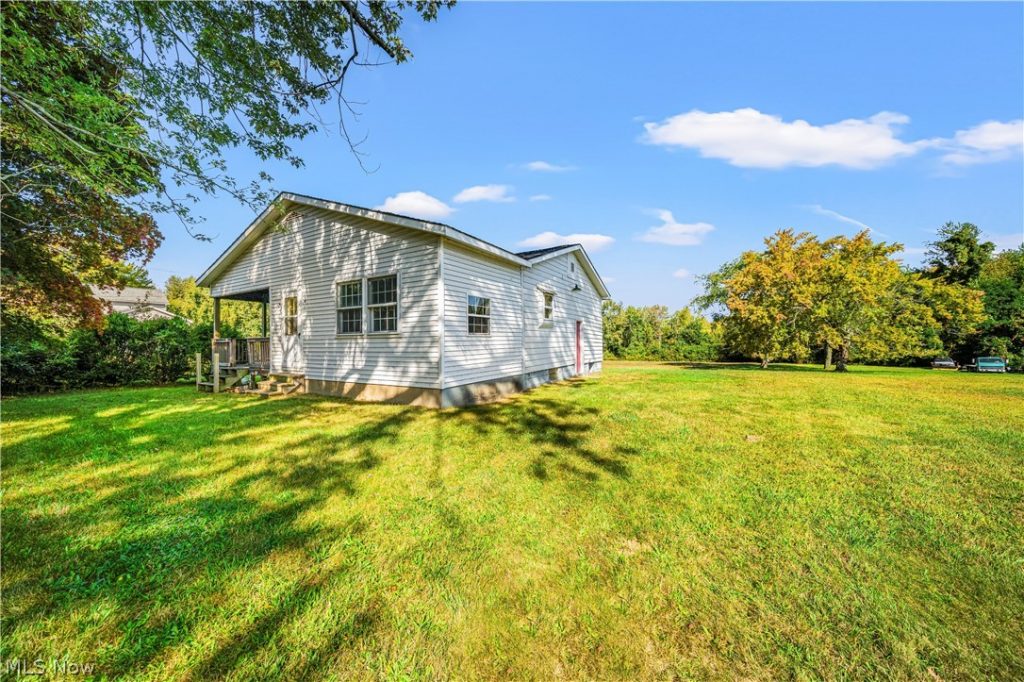 5309 Ridge Road, Ashtabula, OH