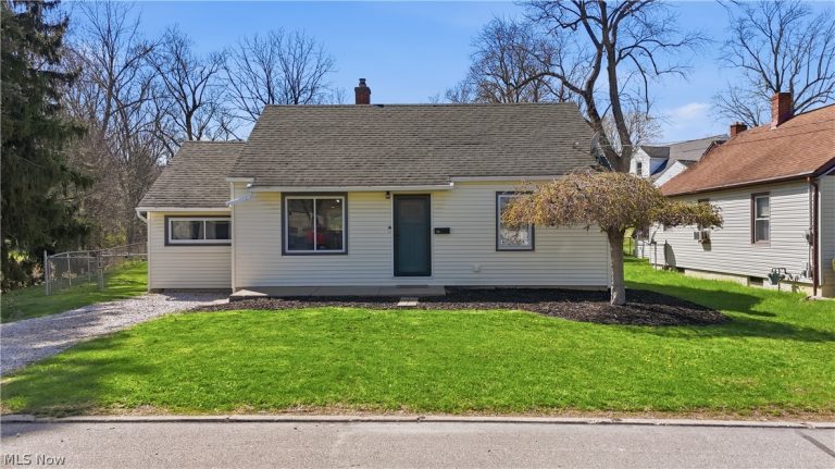 120 Sharon Avenue, Ashland, OH - Photo 2