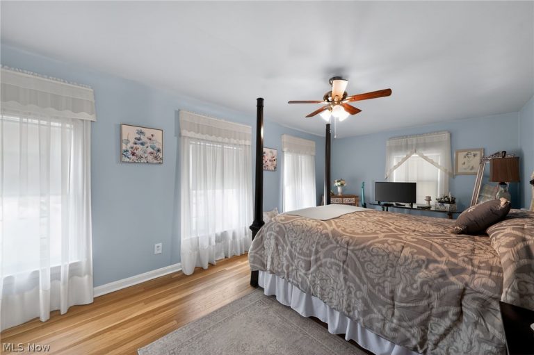 4787 Broadale Road, Cleveland, OH - Photo 8