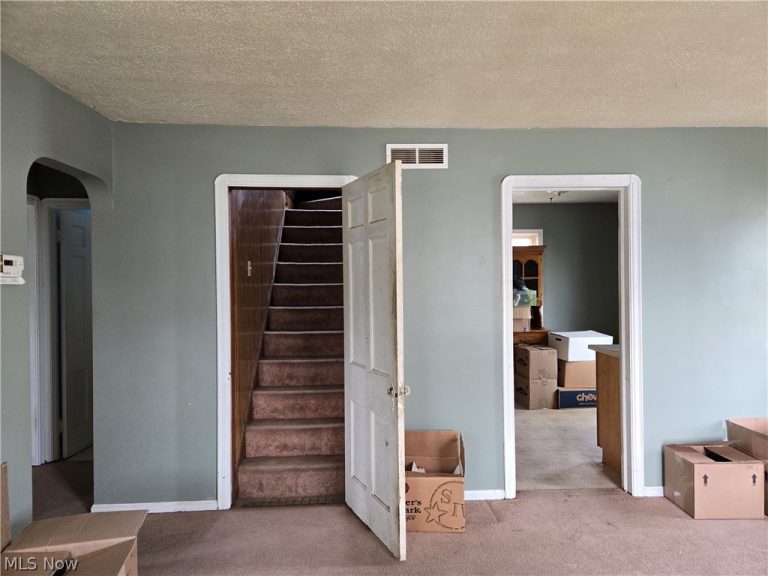 12416 Mortimer Avenue, Cleveland, OH - Photo 8