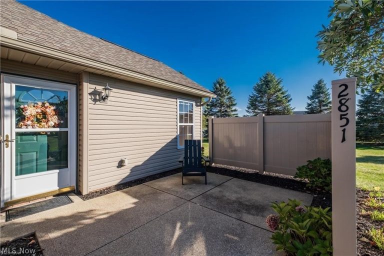 2851 Patriots Path #3-D, Alliance, OH - Photo 5