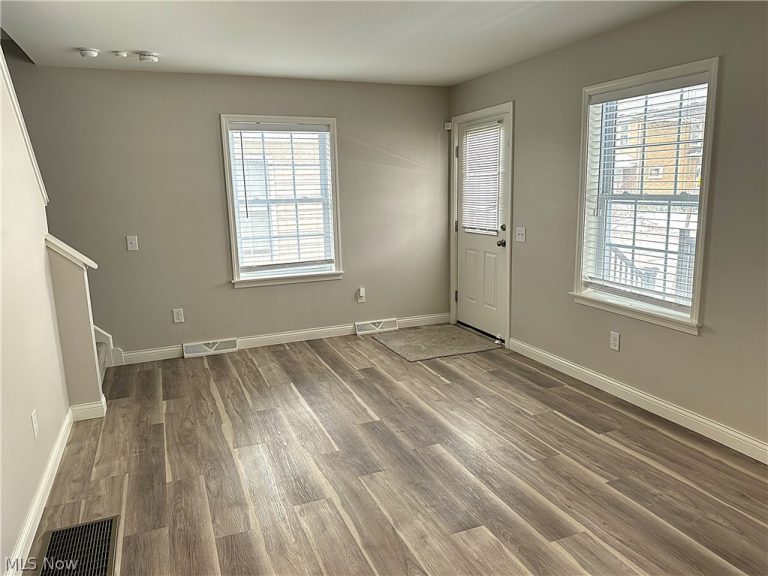 4433 Fenwick Avenue, Cleveland, OH - Photo 6