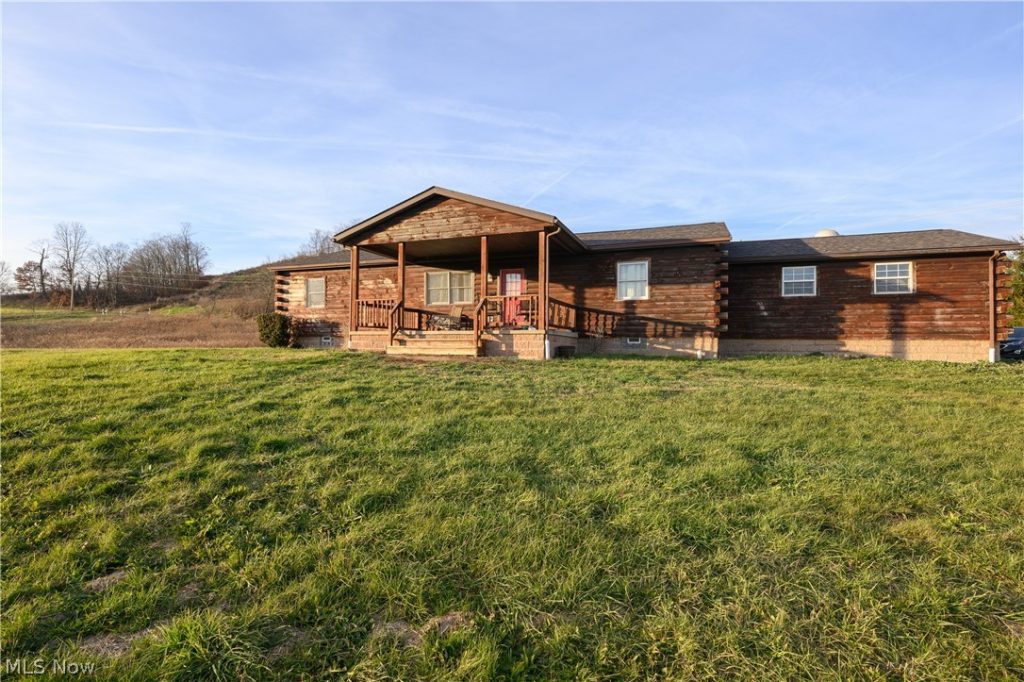 8200 Cutler Road, Sherrodsville, OH