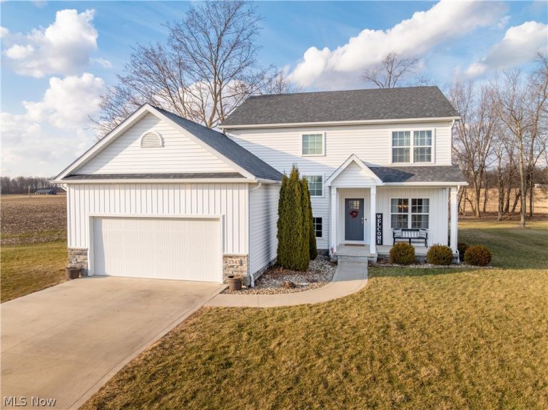 2343 Pebble Brook Path, Orrville, OH, 44667