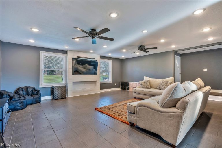 6116 Melody Road, Canton, OH - Photo 3