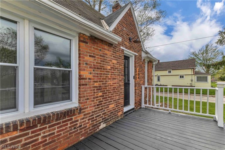 304 Union Street, Medina, OH - Photo 2