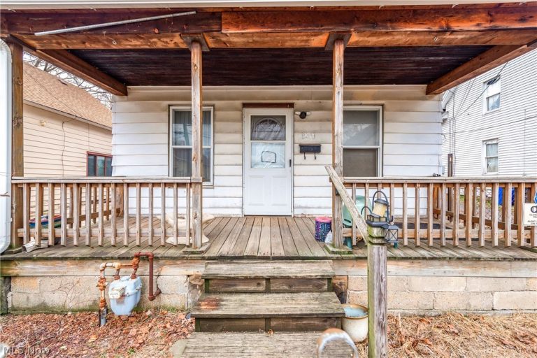 3219 43rd Street, Cleveland, OH - Photo 2