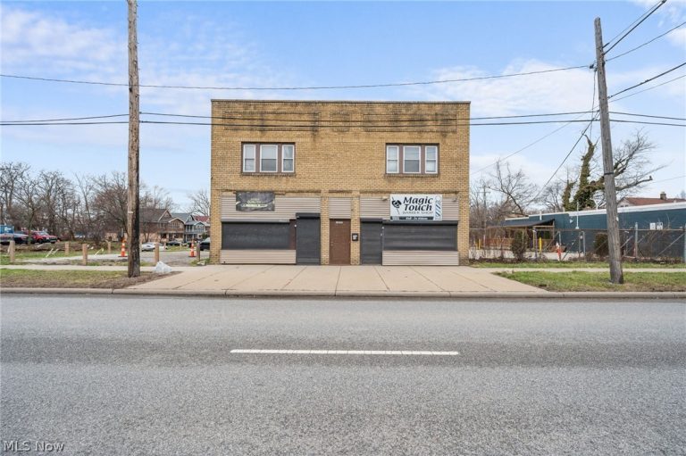 17705 Euclid Avenue, Cleveland, OH, 44112