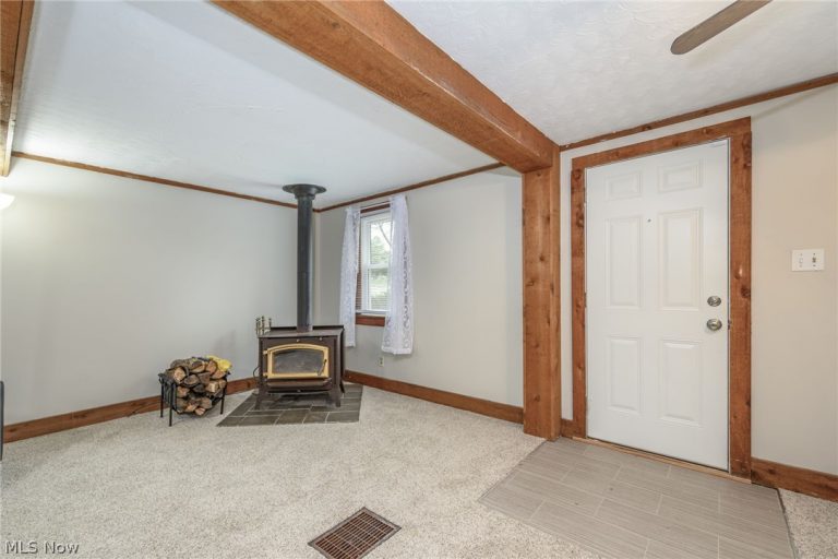 1069 Nimisila Road, New Franklin, OH - Photo 2