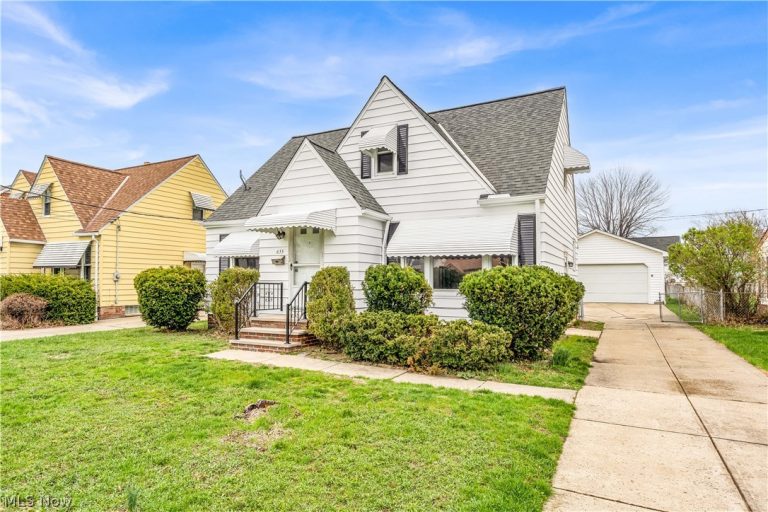 655 240th Street, Euclid, OH - Photo 2