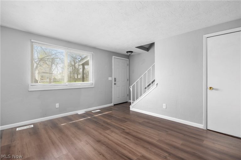 1627 33rd Street, Lorain, OH - Photo 8