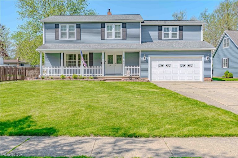 4154 Shelley Drive, North Olmsted, OH - Photo 2